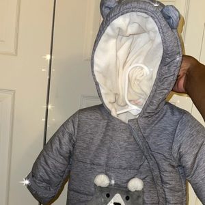 Baby snow suit 😍😍